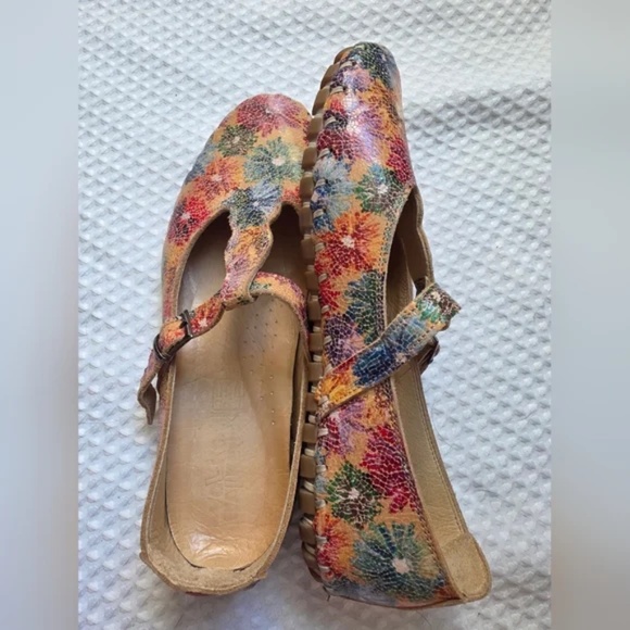 SOLD-Volks Walker Flats - Picture 7 of 7